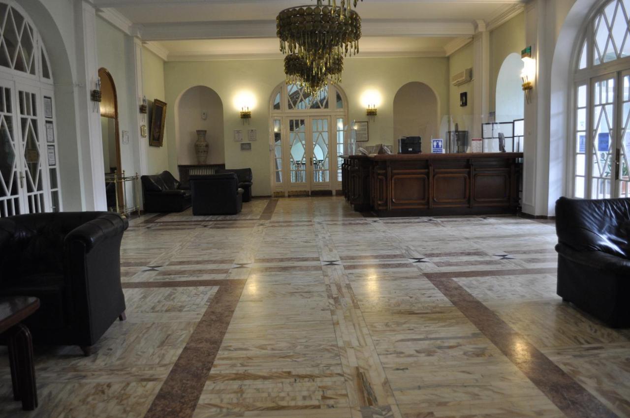 Hotel Triumf 부쿠레슈티 외부 사진