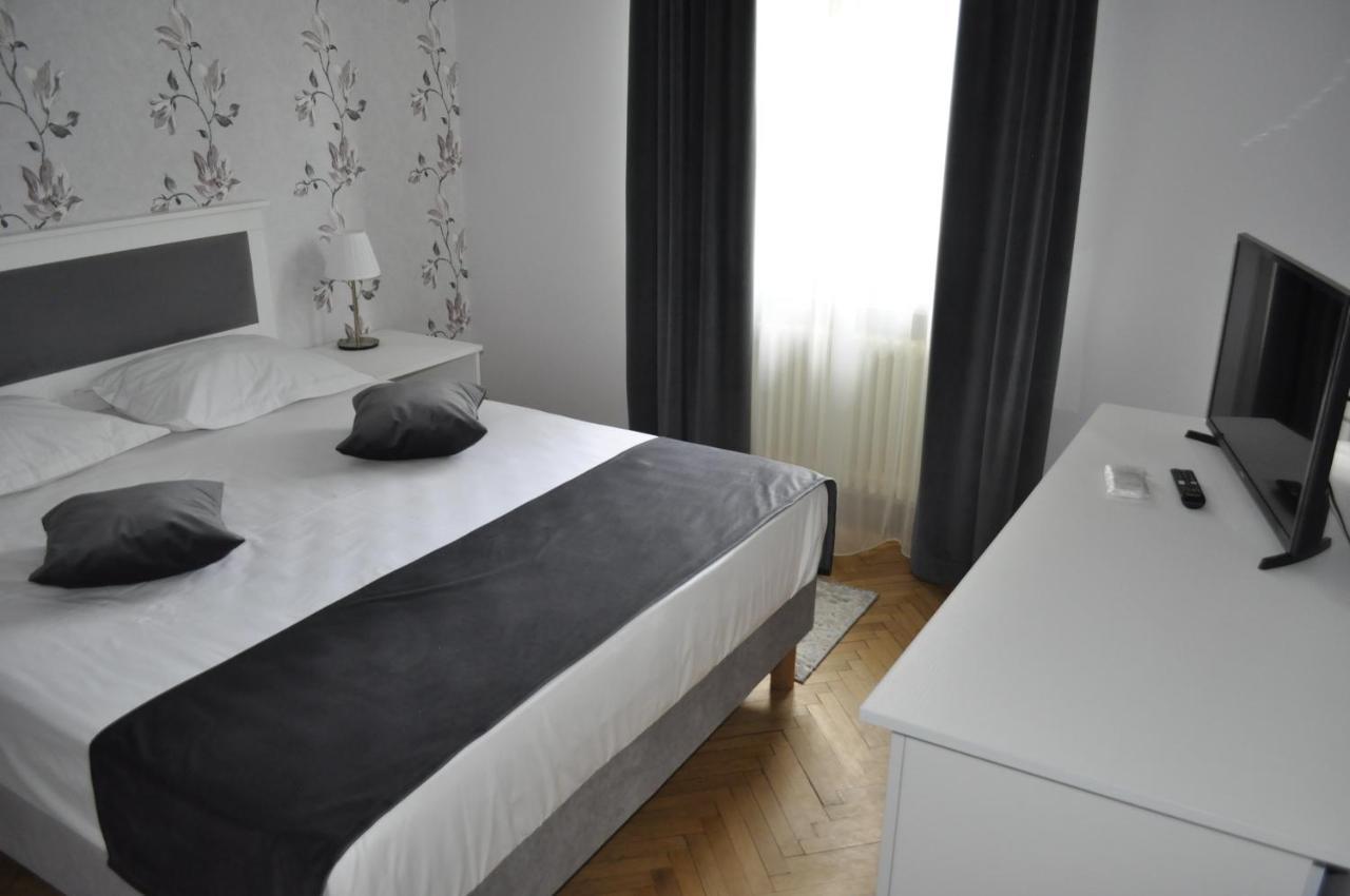 Hotel Triumf 부쿠레슈티 외부 사진