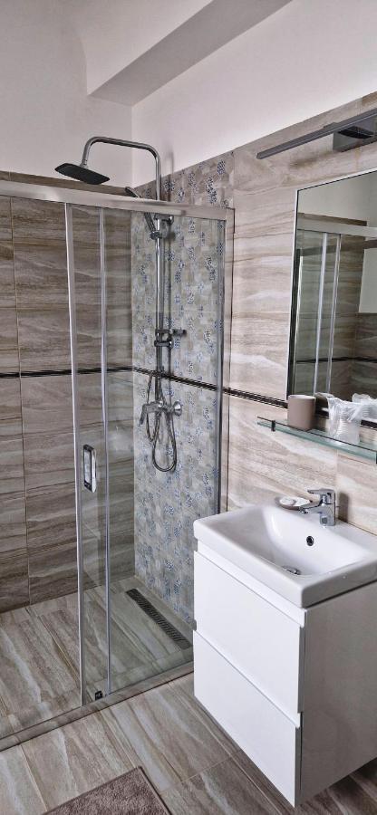 Hotel Triumf 부쿠레슈티 외부 사진